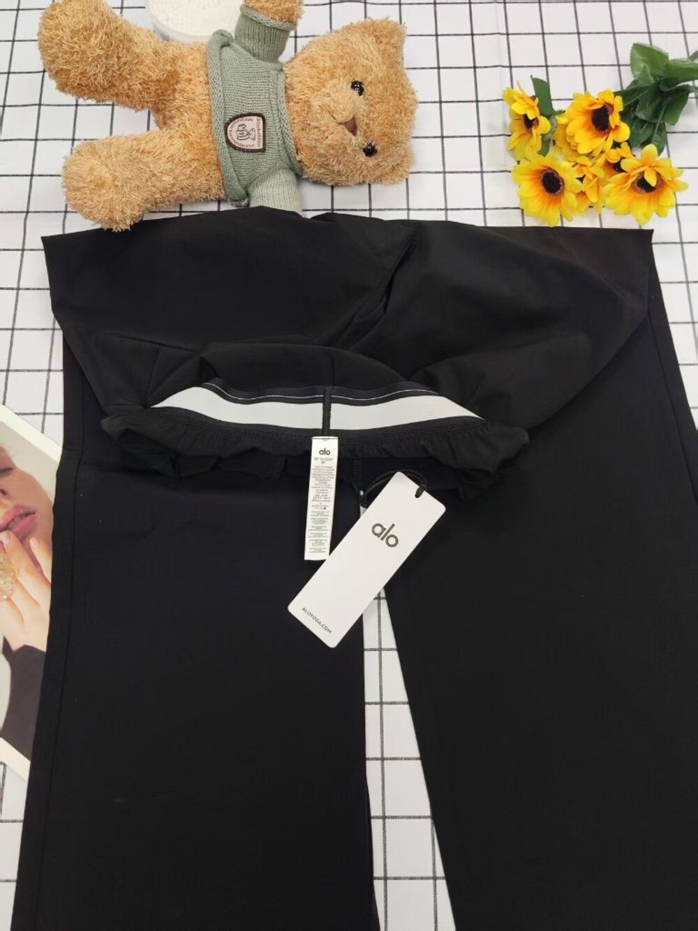 NWT π Alo Yoga Suit Up Trouser Black Regular 30" Wide Leg Travel Work Pants πΈ - Picture 5 of 9